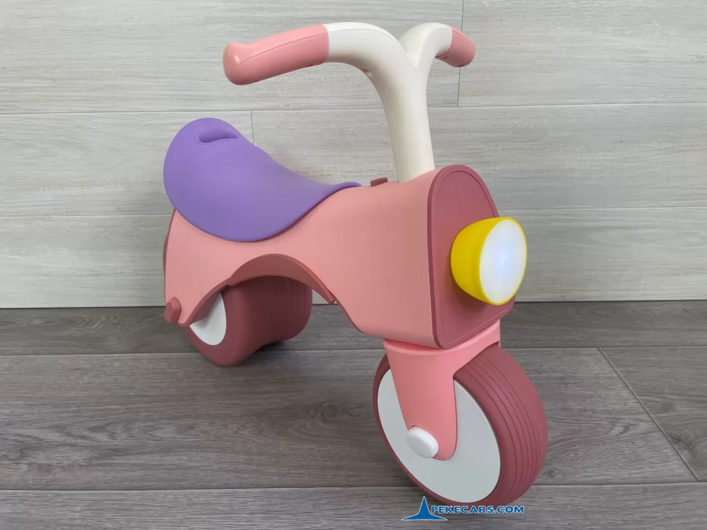 bicicleta con pedales para niños de 2 a 5 años evolutiva pekecars rosa
