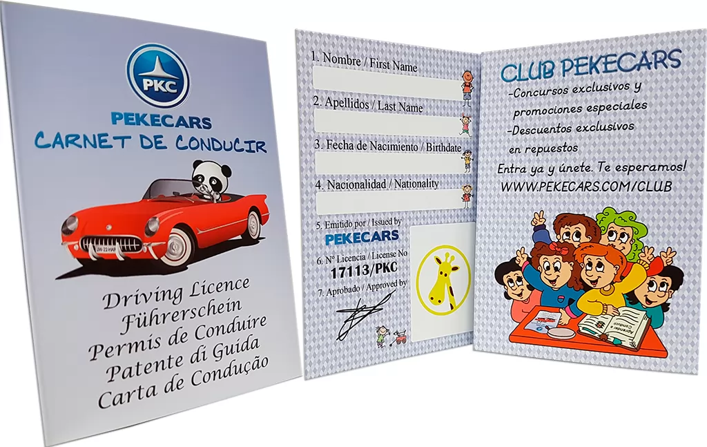 Carnet infantil Pekecars desplegado