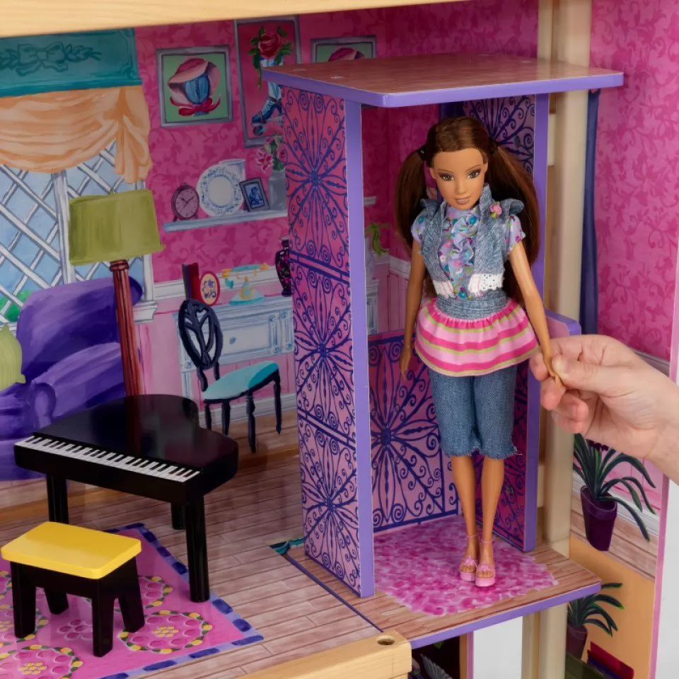 Detalle de muñeca en ascensor de kidkraft la mansion de mis sueños 65082
