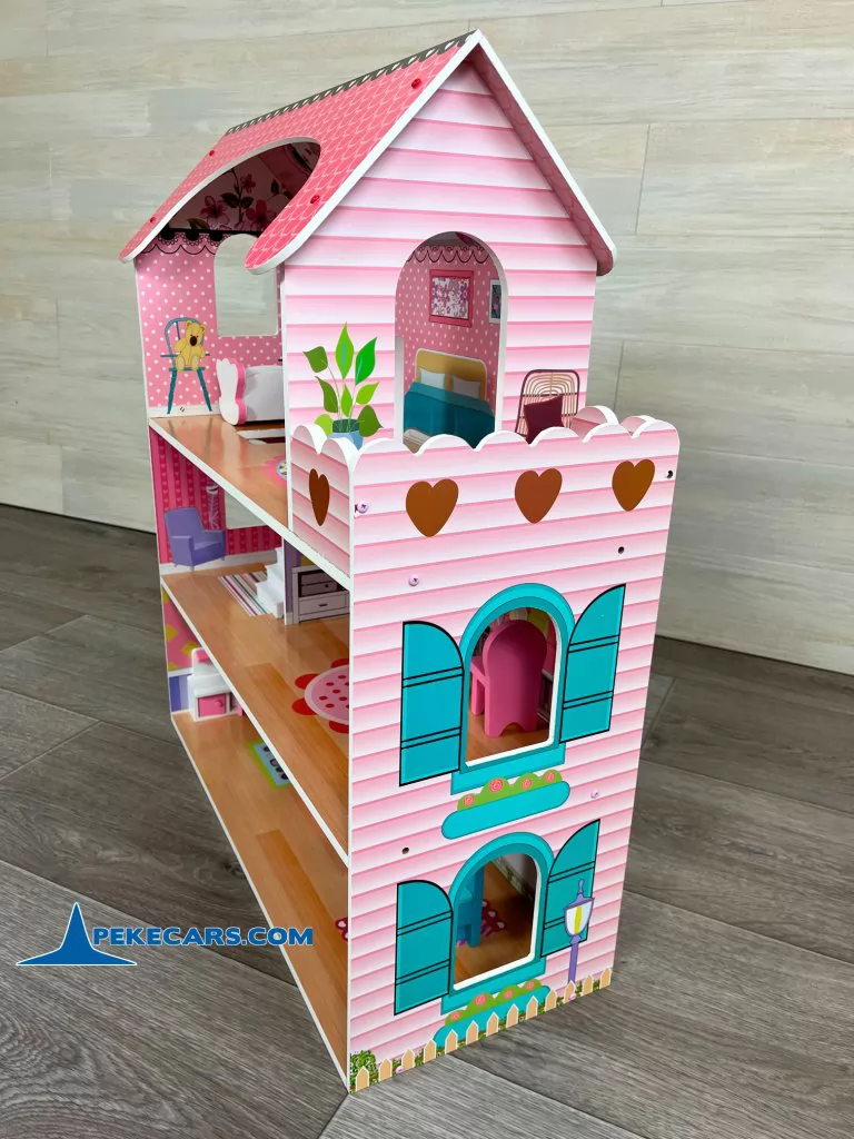 casa de muñeca con luces y 8 accesorios