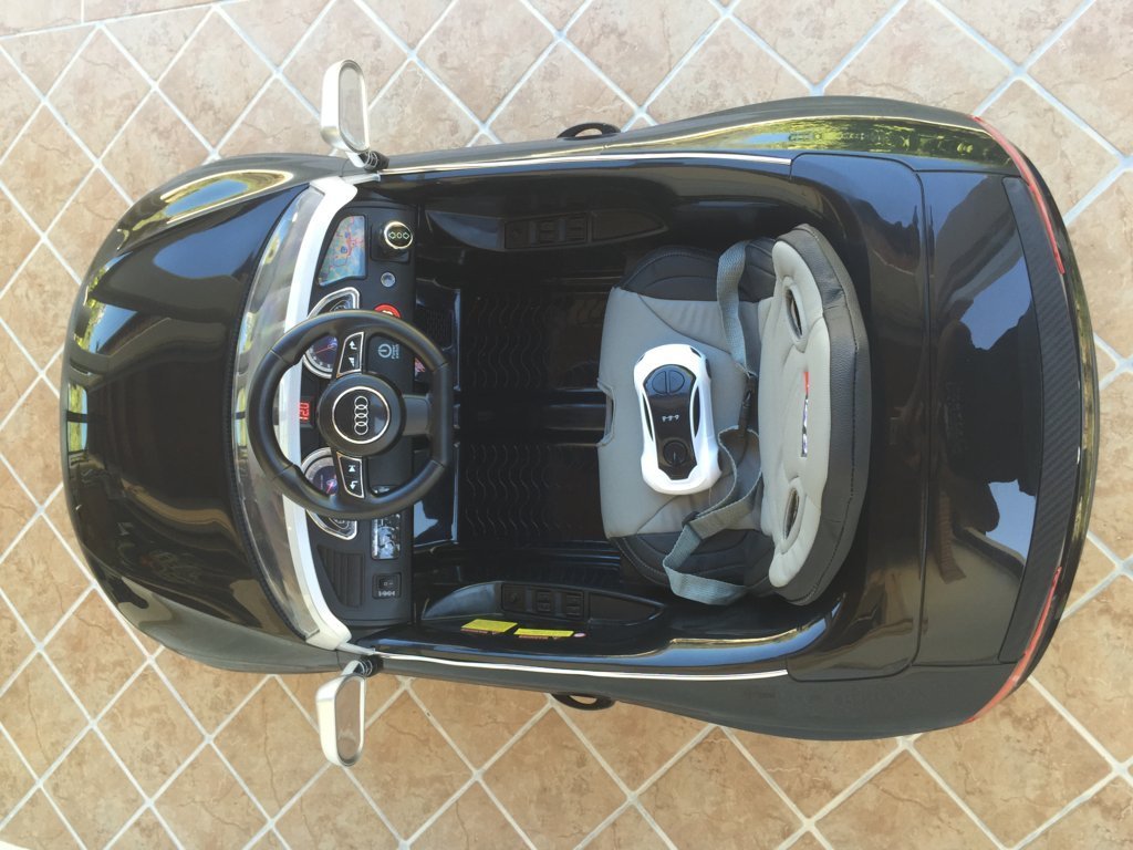 Audi rs5 negro 12v para niños Pekecars