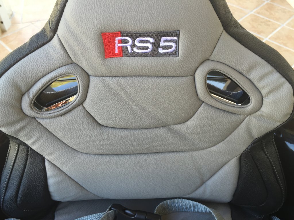 Audi rs5 negro 12v para niños Pekecars asiento en piel