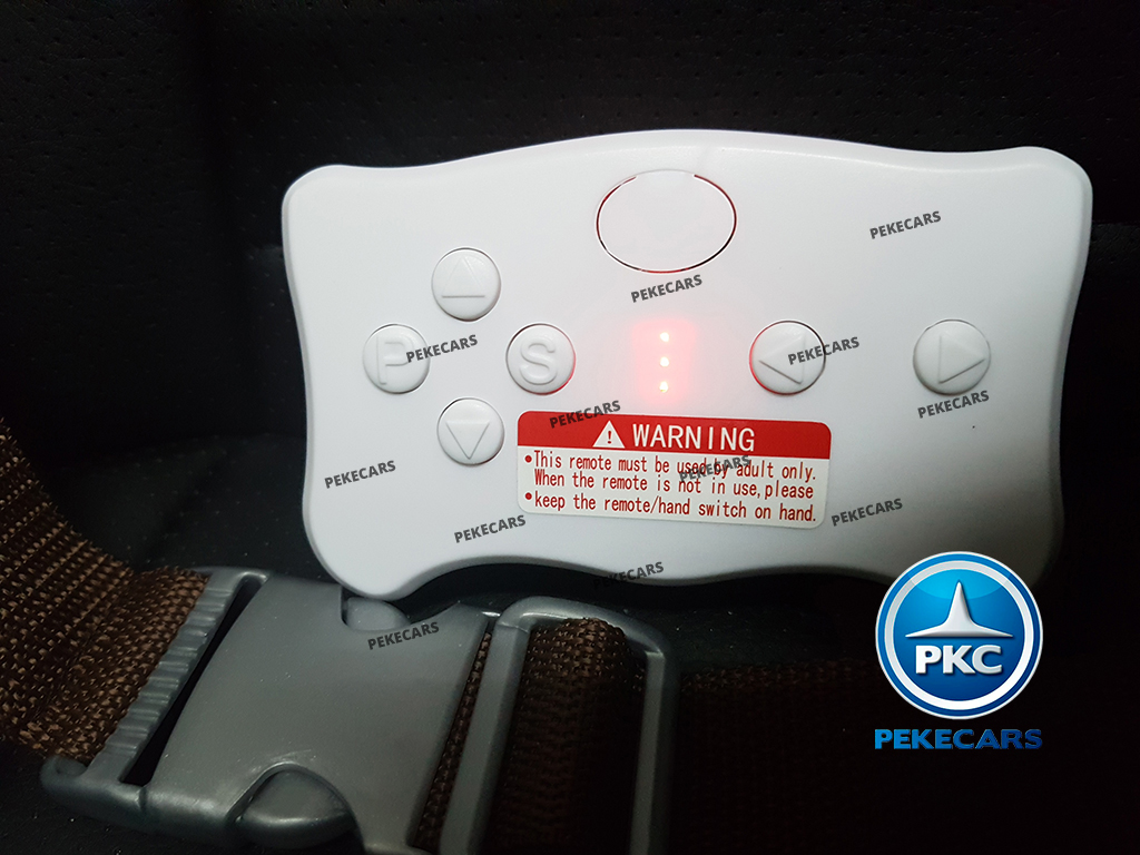 Coche eléctrico de Policia Blanco 12V 2.4G vista atrás