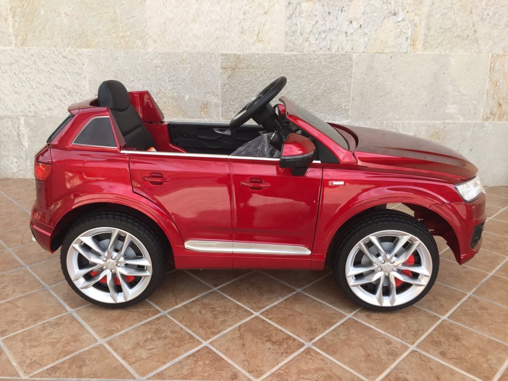 Coche electrico para niños Audi Q7 Facelift Rojo Metalizado visto de lado