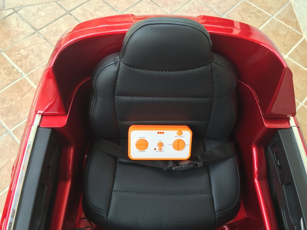 Coche electrico infantil Audi Q7 Facelift Rojo Metalizado con asiento acolchado en polipiel