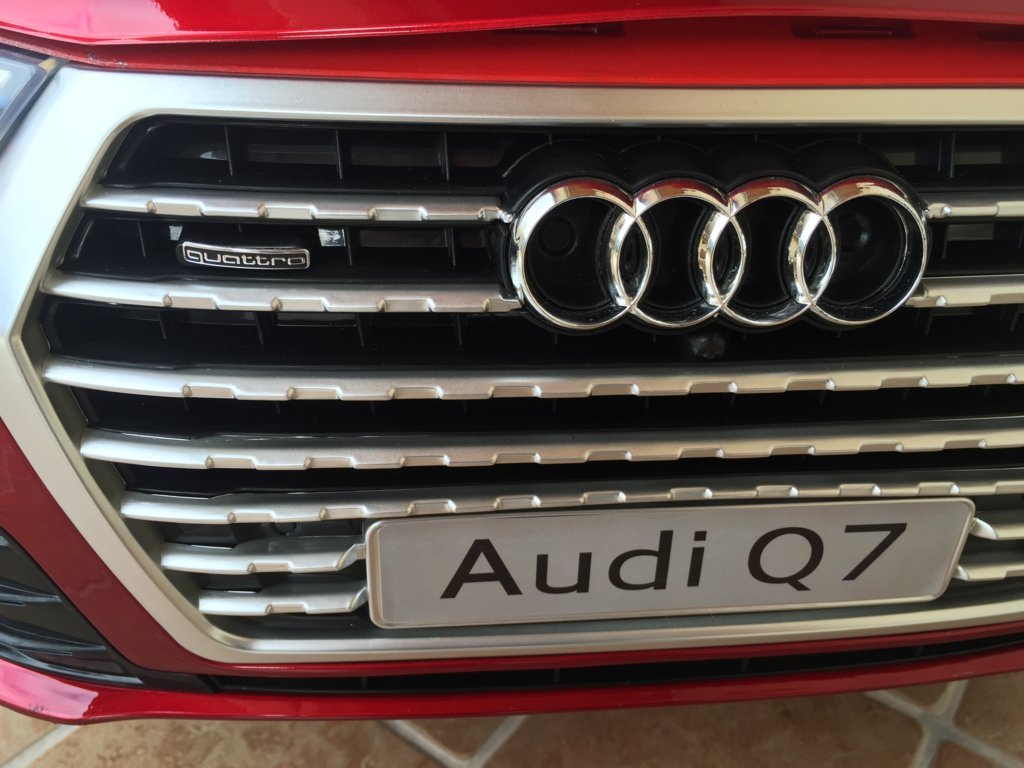Coche electrico para niños Audi Q7 Facelift Rojo Metalizado con licencia oficial