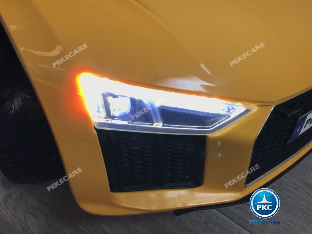 Coche electrico para niños Audi Little R8 Spyder Amarillo luces led delanteras