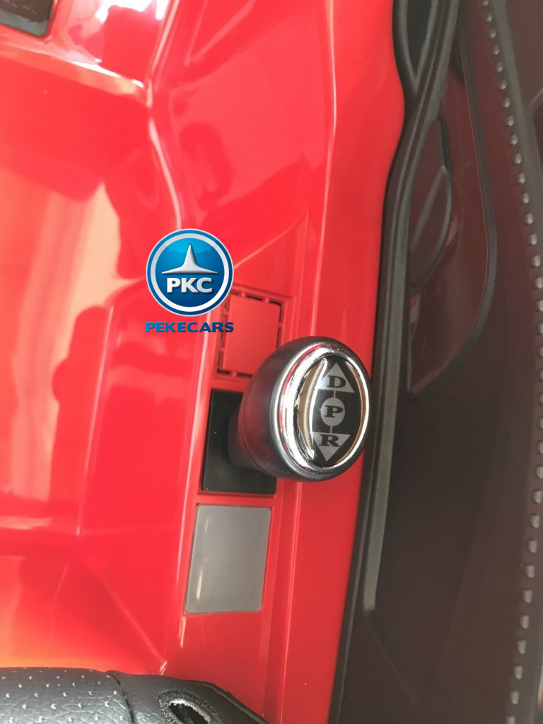 Coche electrico infantil Audi Little R8 Spyder Rojo con palanca de cambio de marchas