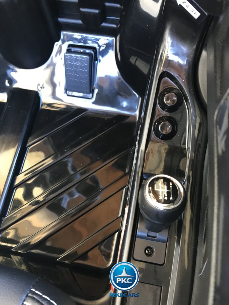 Coche electrico para niños Audi R8 Spyder Negro con radio FM