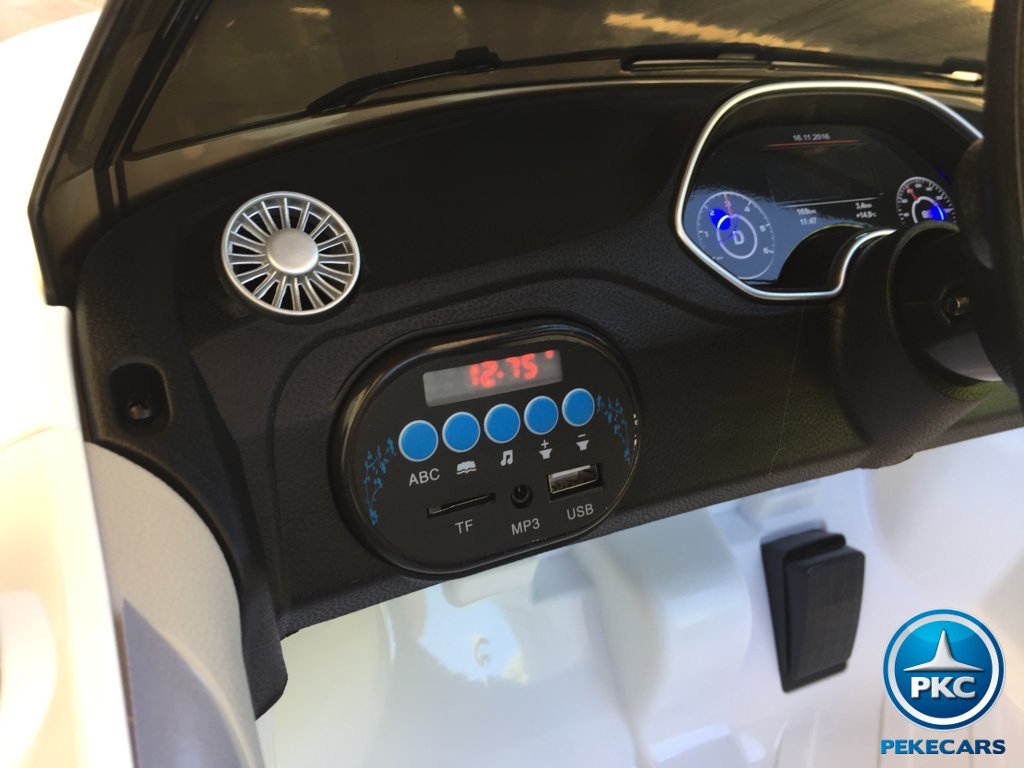 Coche electrico infantil Audi TT Blanco con conexion USB