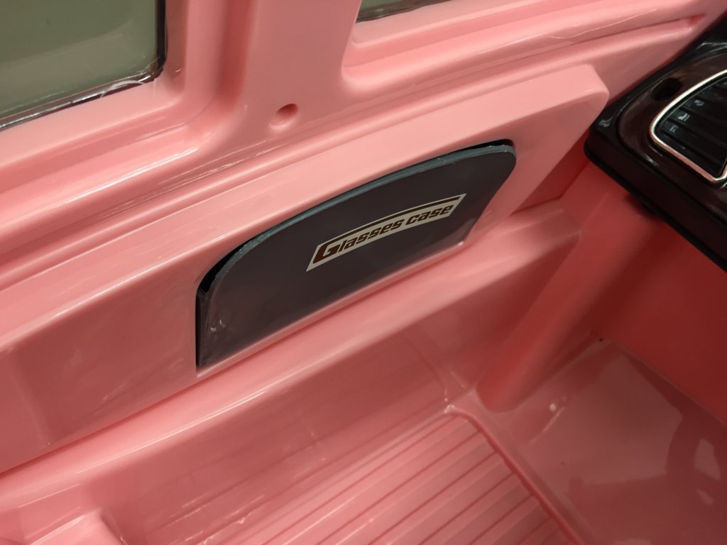 Coche electrico infantil Escarabajo Beetle Style Rosa detalles del interior del coche
