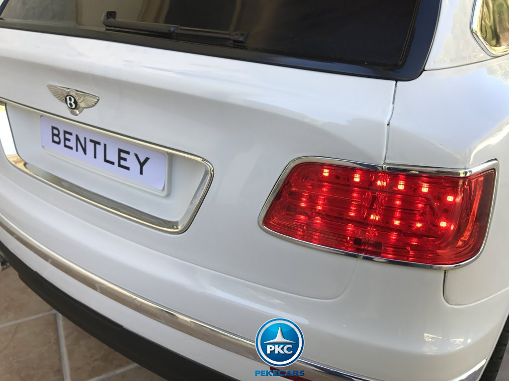 Coche electrico infantil Bentley Bentayga Blanco con luces led traseras