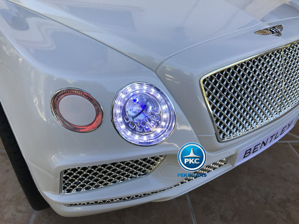 Coche electrico para niños Bentley Bentayga Blanco luces LED delanteras