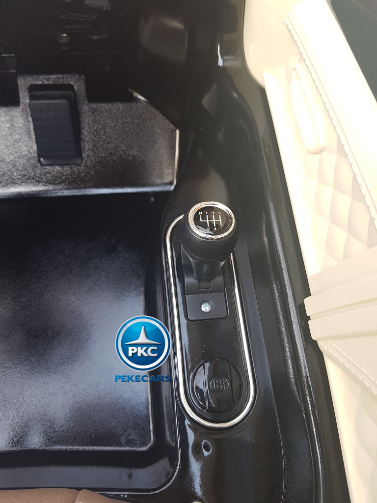 Coche electrico infantil Bentley Bentayga Negro Metalizado palanca de cambio de marcha