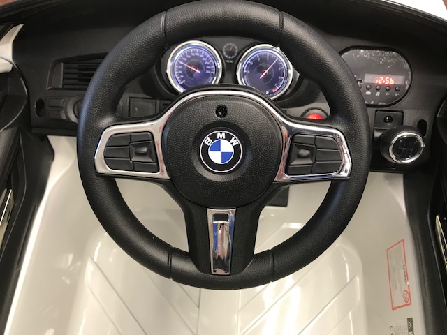 Coche electrico para niños BMW 6 GT 12V Negro Metalizado - volante