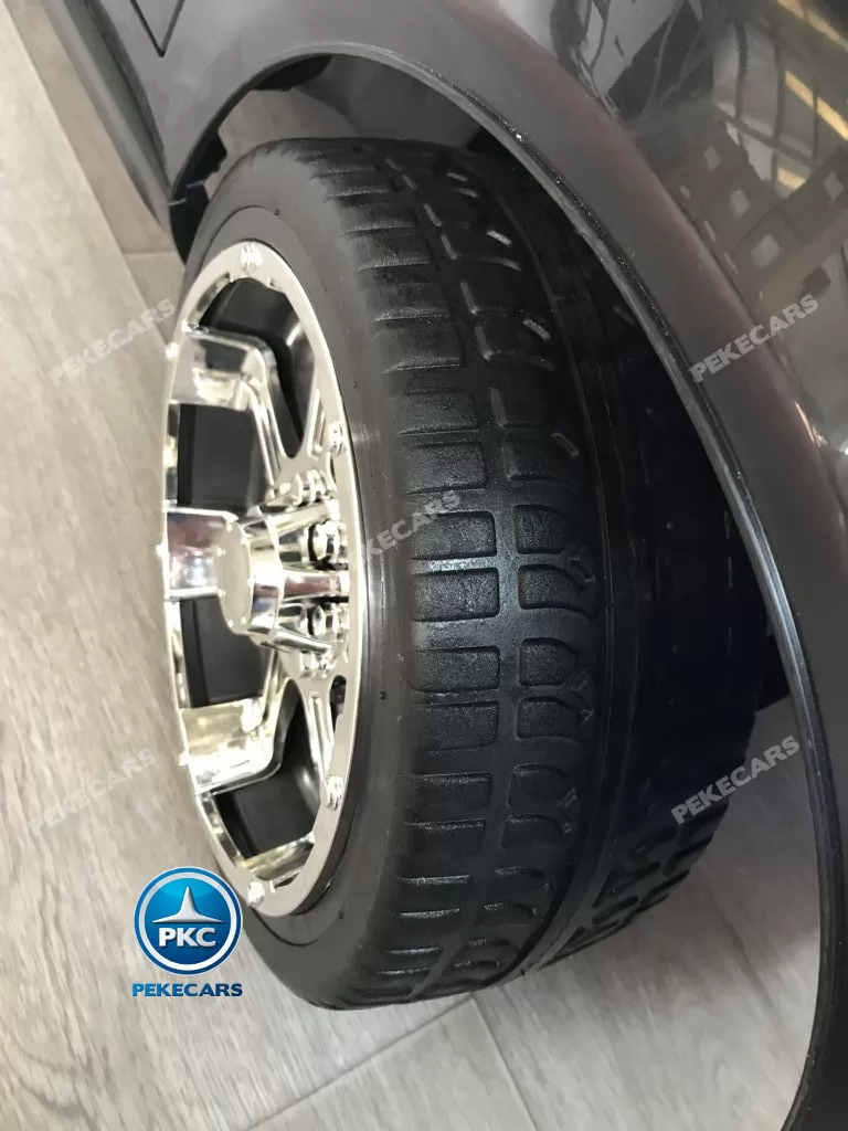 Coche electrico para niños BMW X7 Style 12V Negro con ruedas de caucho antipinchazos