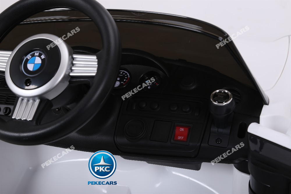 Coche eléctrico para niños BMW Z8 12V Blanco detalles del interio