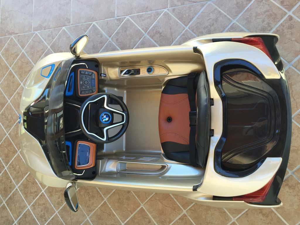 BMW I8 concept champagne Pekecars