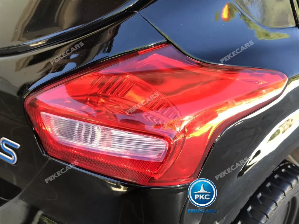 Coche electrico infantil Ford Focus RS Negro luces led traseras