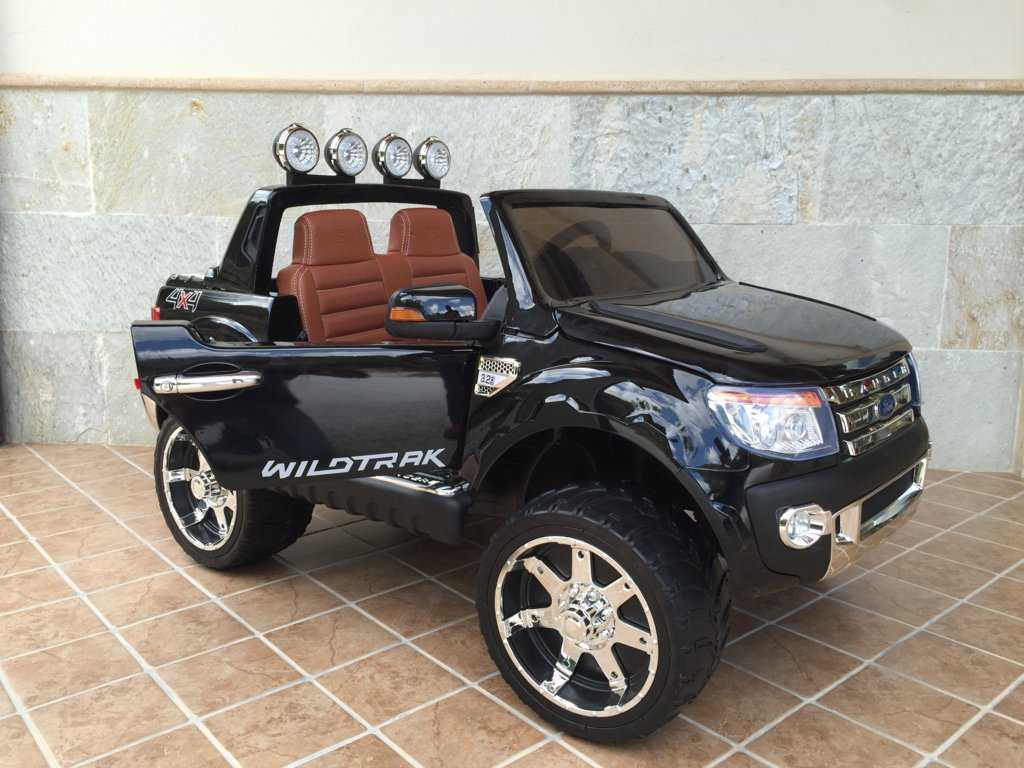 Todoterreno electrico para niños Ford Ranger Negro Metalizado vista frontal