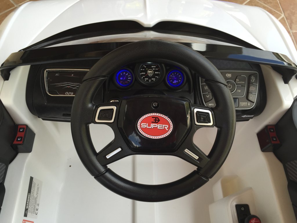 Coche electrico para niños Bugatti Veyron Style Blanco volante con musica y claxon