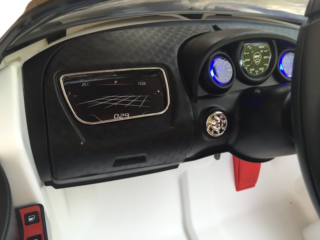Coche electrico Infantil Bugatti Veyron Style Blanco con salpicadero iluminado