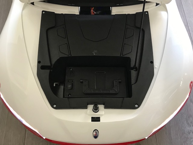 Coche electrico para niños Maserati Alfieri Blanco y rojo