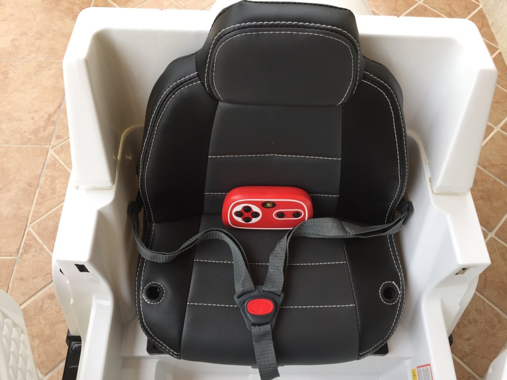 Todoterreno electrico para niños Mercedes G63 Blanco asiento acolchado en piel