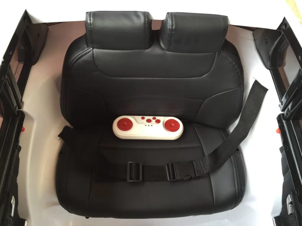 Coche electrico para niños Mercedes GLK-350 Blanco con mando radiocontrol