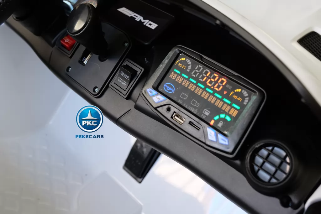 Coche electrico para niños Mercedes GTR 2 plazas Blanco dashboard