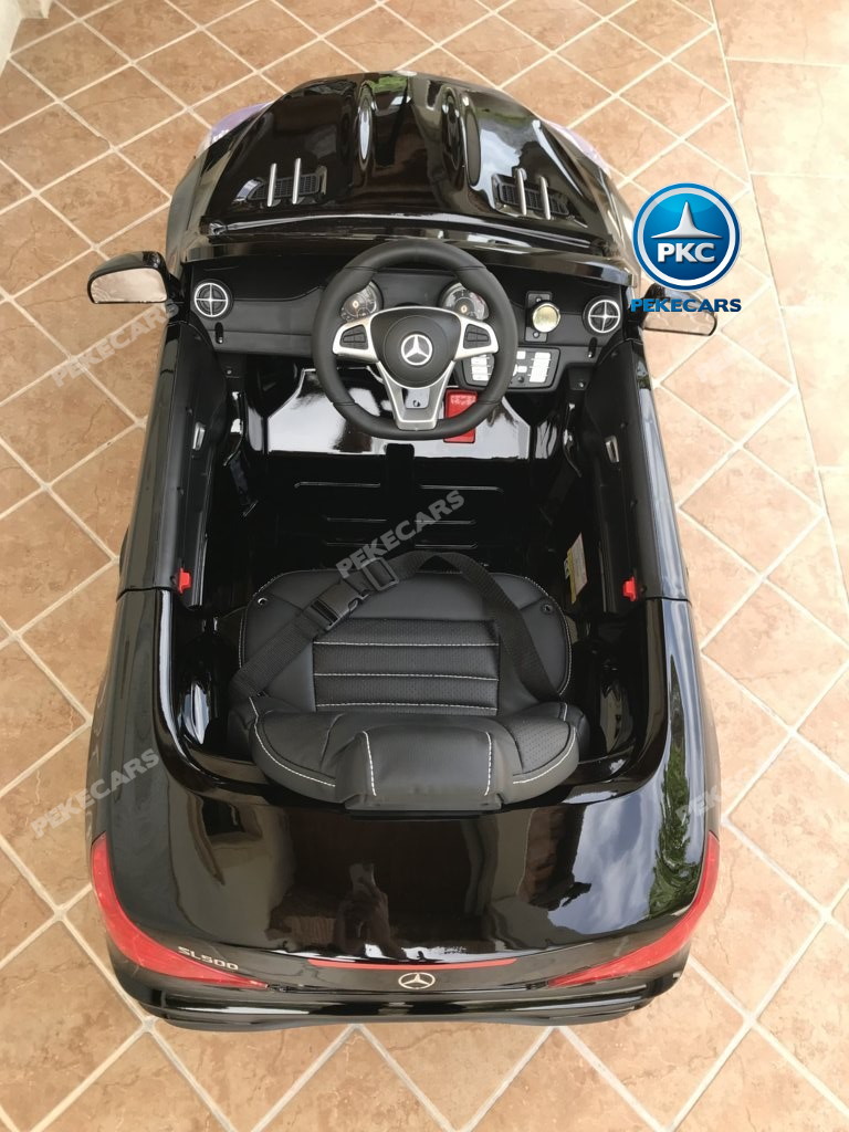 Coche electrico infantil Mercedes SL500 Negro Metalizado detalles del interior