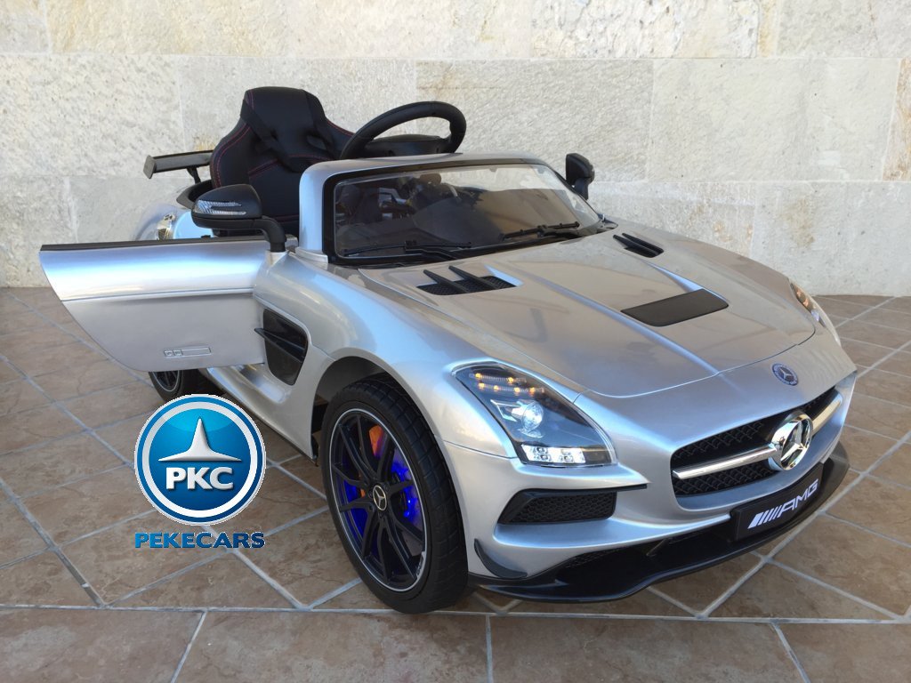 Coche electrico infantil Mercedes deportivo sls Plata Metalizado vista trasera
