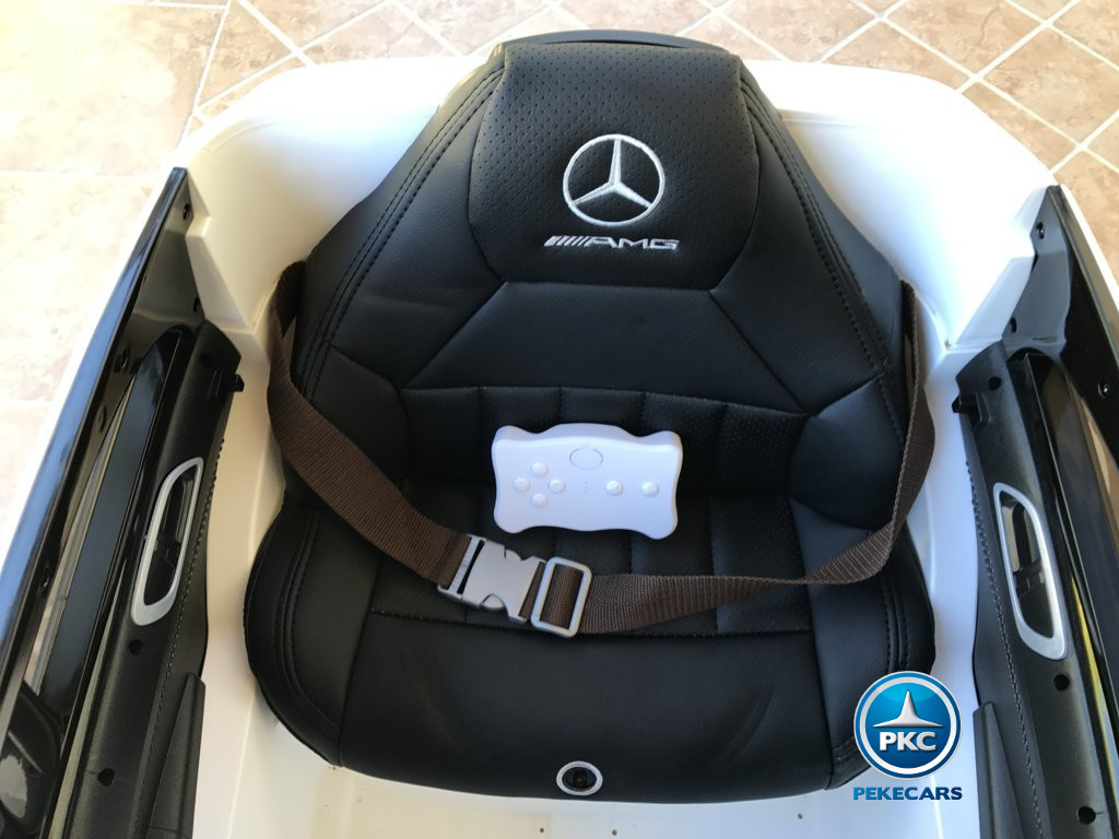 Coche electrico para niños mercedes a45 Blanco mando radiocontrol