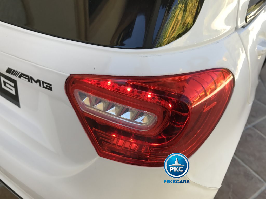 Coche electrico para niños mercedes a45 Blanco luces traseras