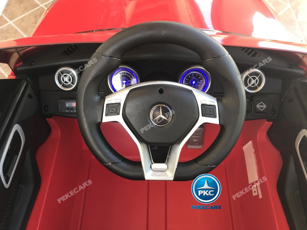 Coche electrico para niños mercedes a45 Rojo volante con claxon y musica