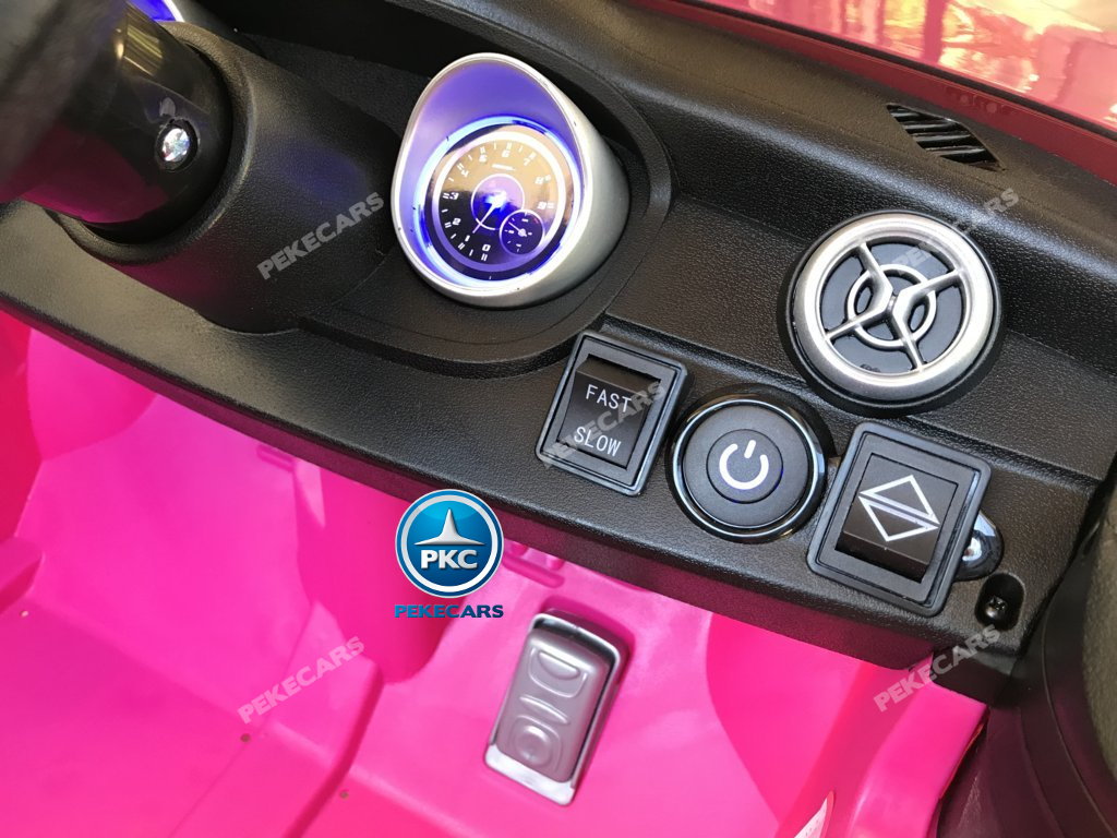 Coche electrico para niños mercedes a45 Rosa salpicadero retroiluminado en color azul