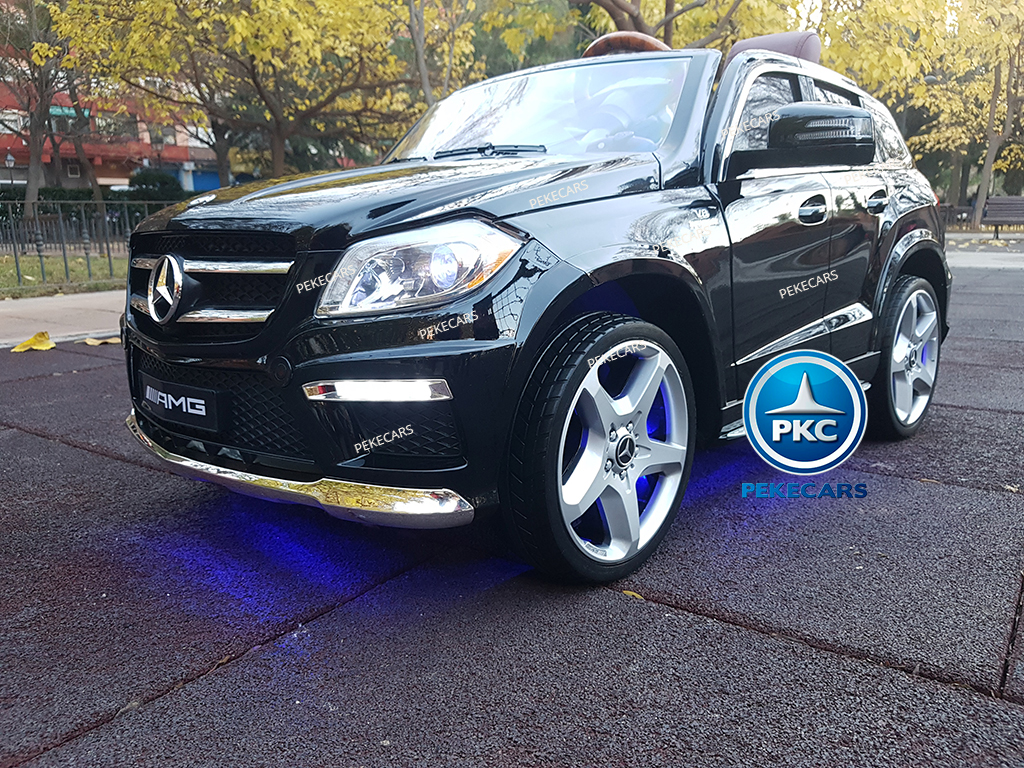 Coche electrico para niños Mercedes GL63 Version Superior Negro con luces en los bajos