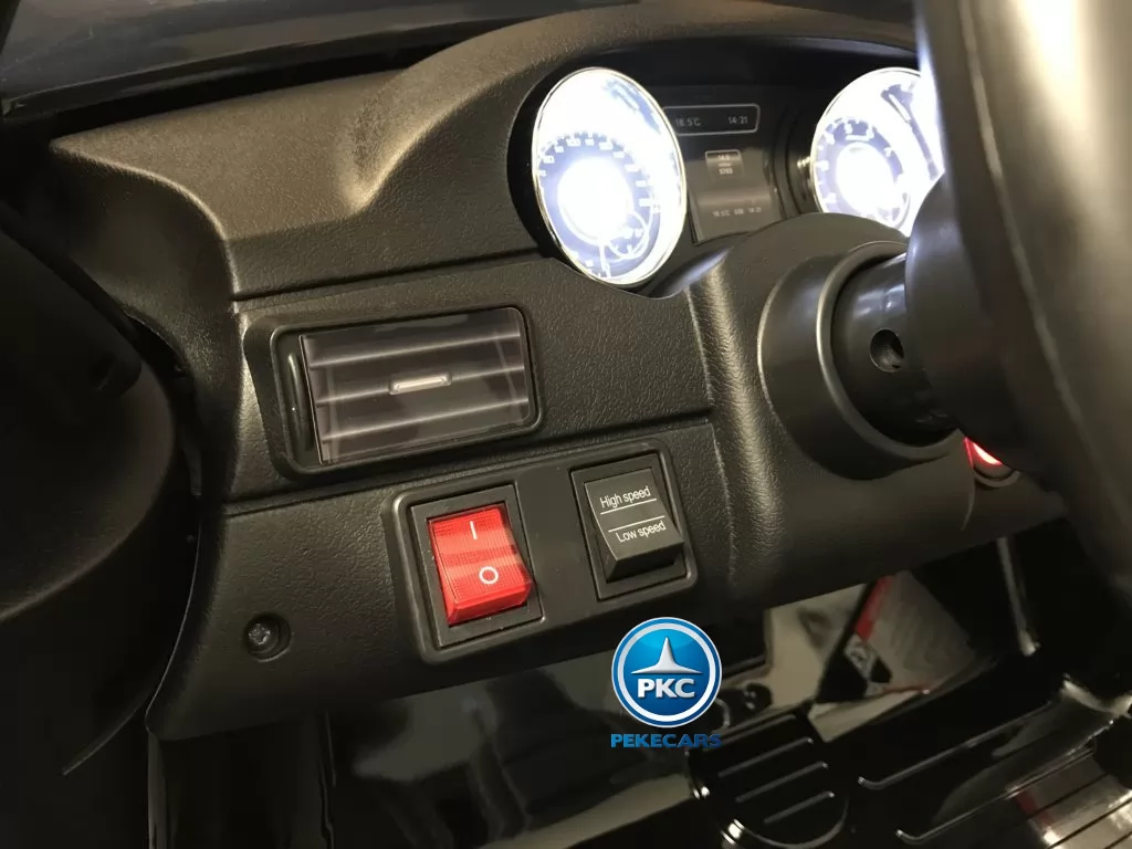 Coche electrico infantil Mercedes GLS63 Negro Metalizado boton de arranque