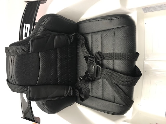 Mercedes GT4 12V Blanco asiento