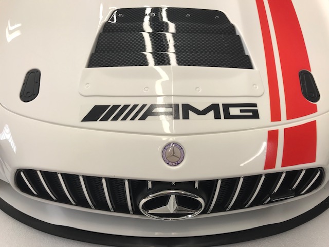 Mercedes GT4 12V Blanco capó