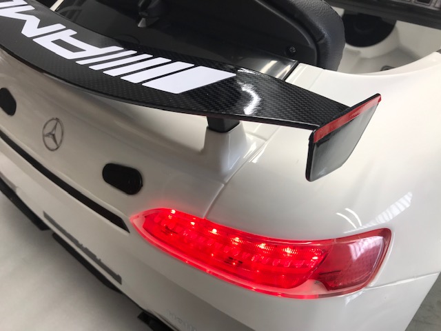 Mercedes GT4 12V Blanco aleron