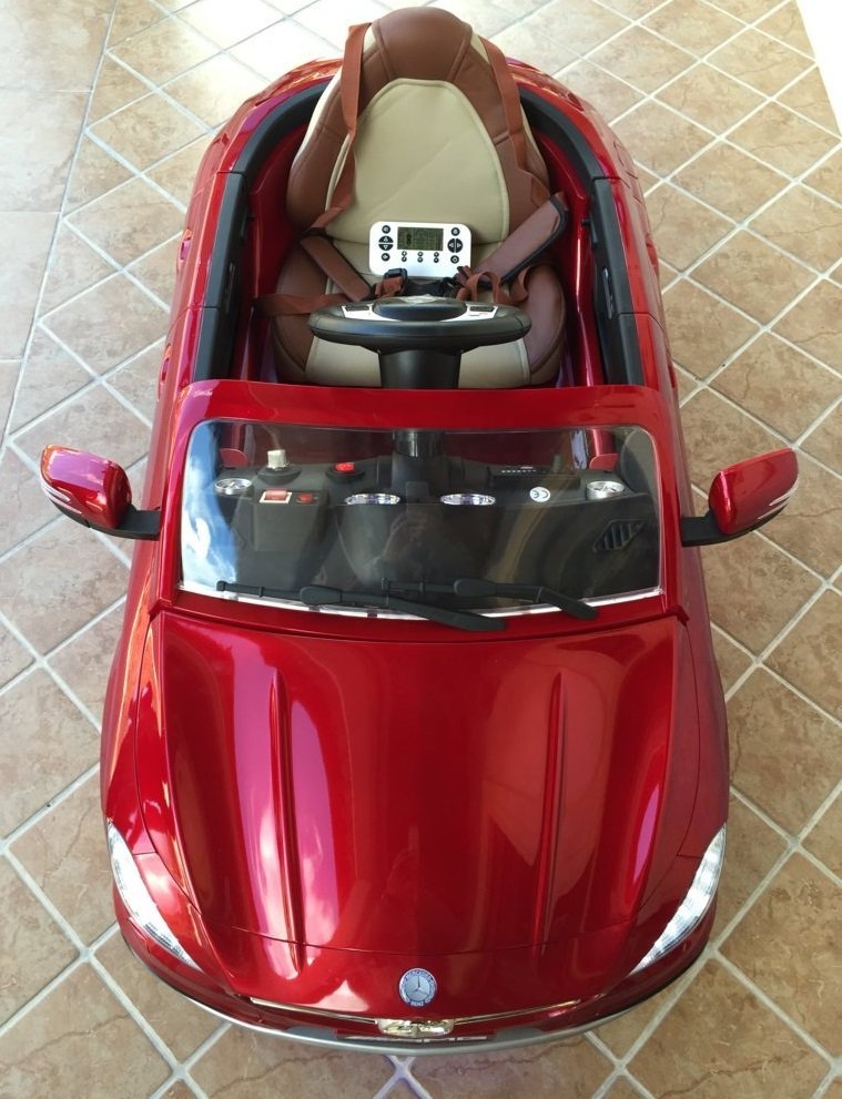 Coche electrico infantil Mercedes CLA45 Rojo Metalizado visto desde arriba