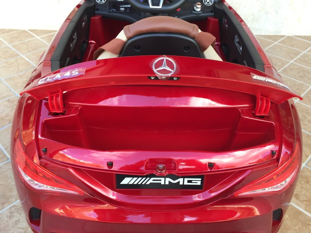 Coche electrico para niños Mercedes CLA45 Rojo Metalizado maletero