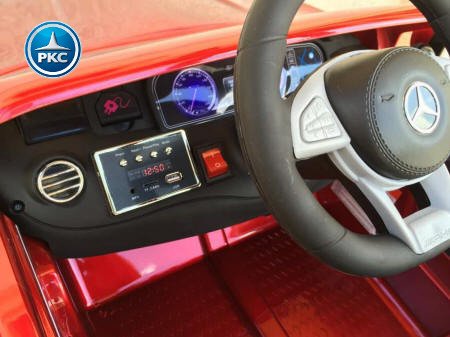 Coche electrico infantil Mercedes S63 Rojo metalizado dashboard