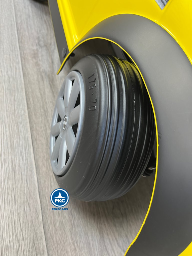 Mini Cooper S 6V Amarillo rueda