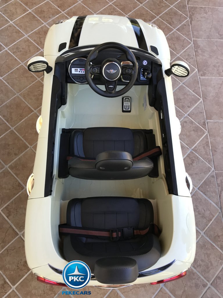 Coche electrico para niños Mini Style Beige detalles del interior