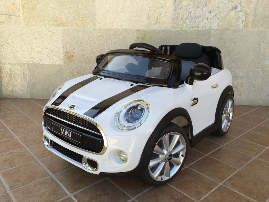 Coche electrico para niños Mini Hatch Blanco vista principal
