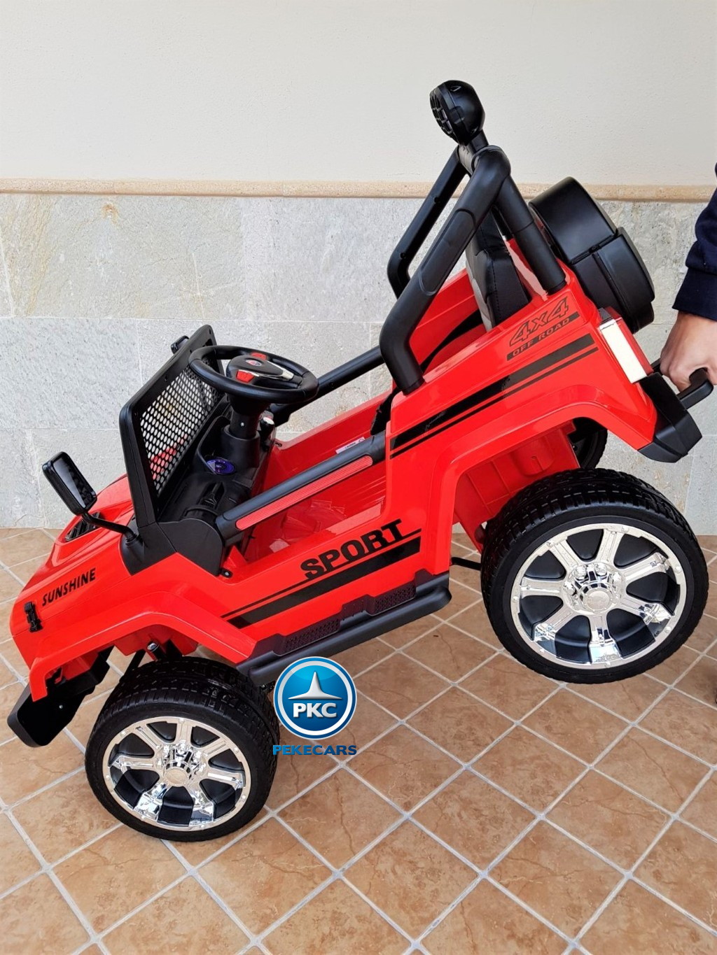 Coche electrico infantil Monster Jeep Rojo