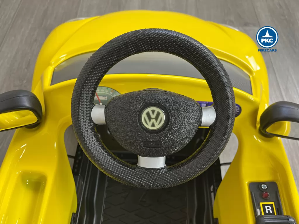 Volkswagen New Beetle 6V Amarillo volante