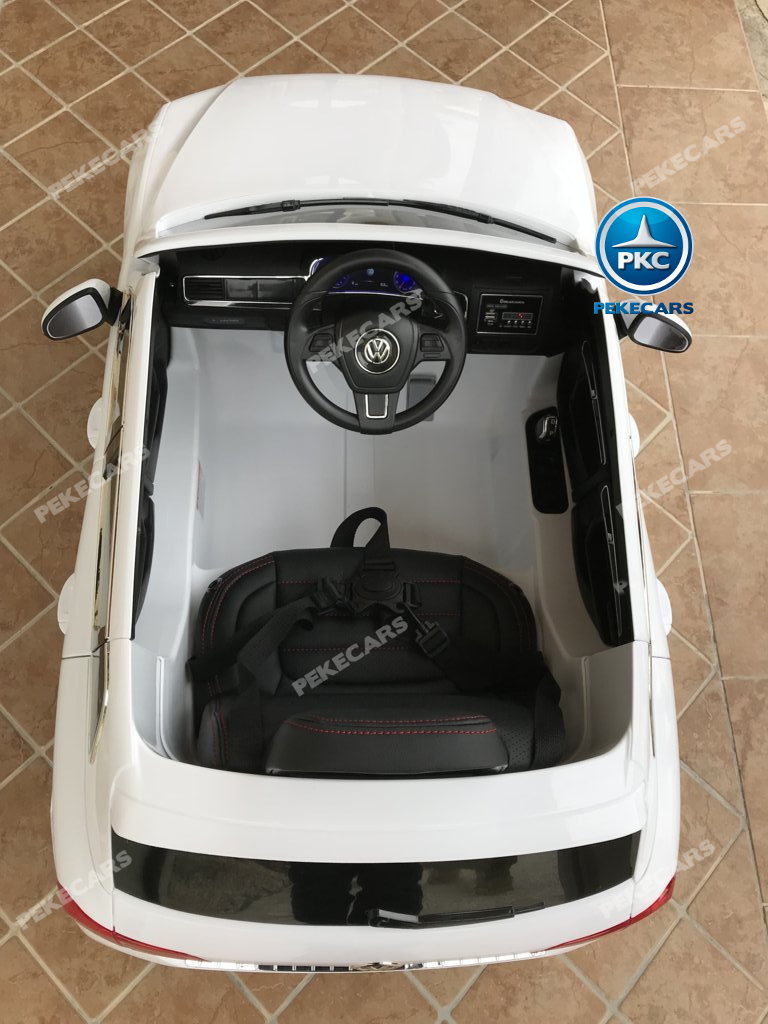 Coche electrico infantil Volkswagen Touareg Blanco con MP4 detalles del interior